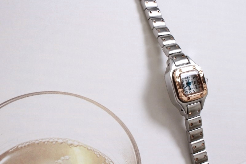 <b><p>Minimal edge Won Met watch fee 20's Ref</p></b><b><p>ミニマル エッジ 女性 メタル時計 20代 洗練された すっきりとした カジュアル</p></b><br /><br /><p align='center'>