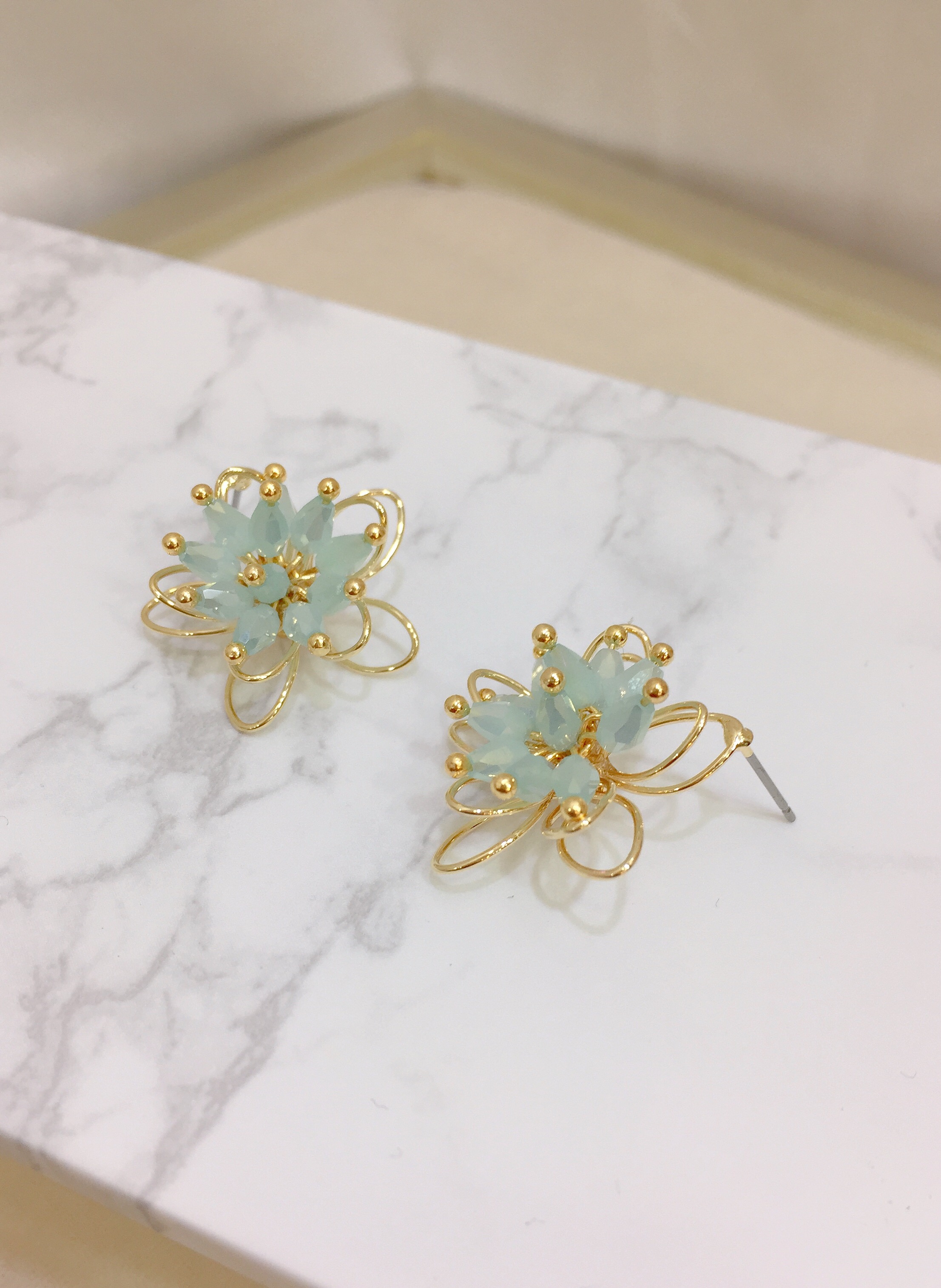 <b><p>spring Bl flower handmade ear</p></b><b><p>春 ブリンブリン フラワー ハンドメイド イヤグ</p></b><br /><br /><p align='center'>