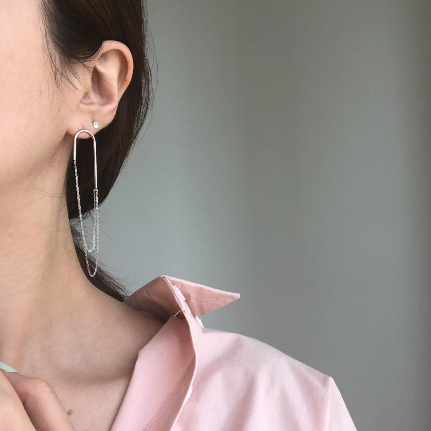 <b><p>Madle Bold Earrings silver Pel drop Unbalanced</p></b><b><p>マドル U ボールドピアス シルバー パロップ アンバランス 925 ギフト</p></b><br /><br /><p align='center'>