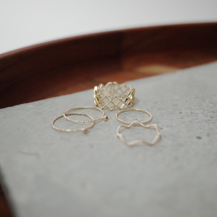 <b><p>cutting Double Stone Comb-shaped SET daily</p></b><b><p>カッティング ダブルストーン ハッチSETリ デイリー セット レイヤ ドゥリン</p></b><br /><br /><p align='center'>