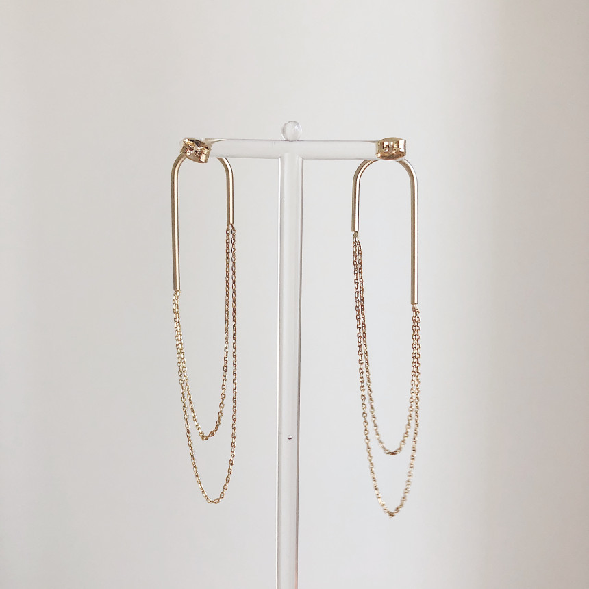 <b><p>Madle Bold Earrings silver Pel drop Unbalanced</p></b><b><p>マドル U ボールドピアス シルバー パロップ アンバランス 925 ギフト</p></b><br /><br /><p align='center'>