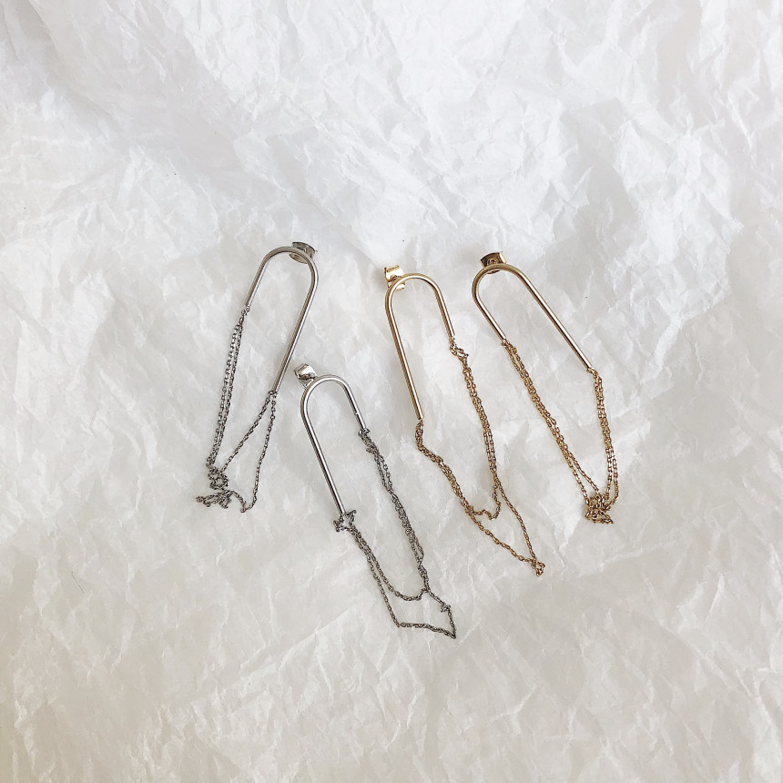 <b><p>Madle Bold Earrings silver Pel drop Unbalanced</p></b><b><p>マドル U ボールドピアス シルバー パロップ アンバランス 925 ギフト</p></b><br /><br /><p align='center'>