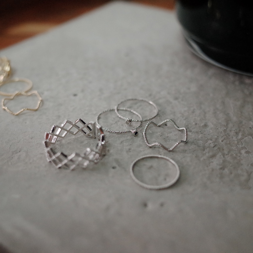 <b><p>cutting Double Stone Comb-shaped SET daily</p></b><b><p>カッティング ダブルストーン ハッチSETリ デイリー セット レイヤ ドゥリン</p></b><br /><br /><p align='center'>