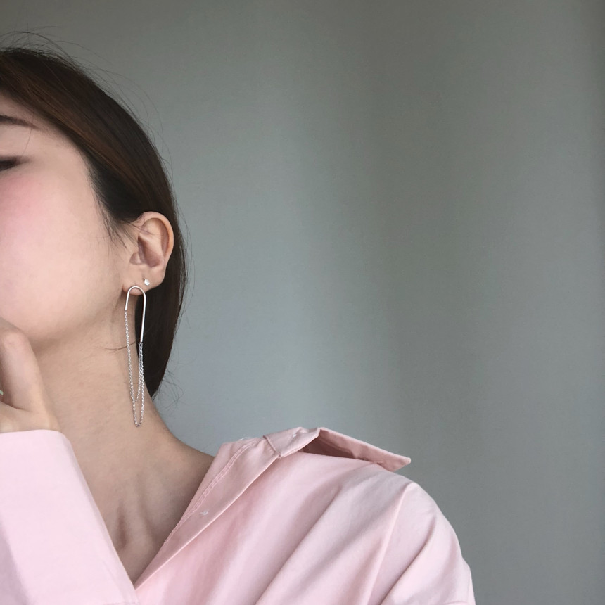 <b><p>Madle Bold Earrings silver Pel drop Unbalanced</p></b><b><p>マドル U ボールドピアス シルバー パロップ アンバランス 925 ギフト</p></b><br /><br /><p align='center'>