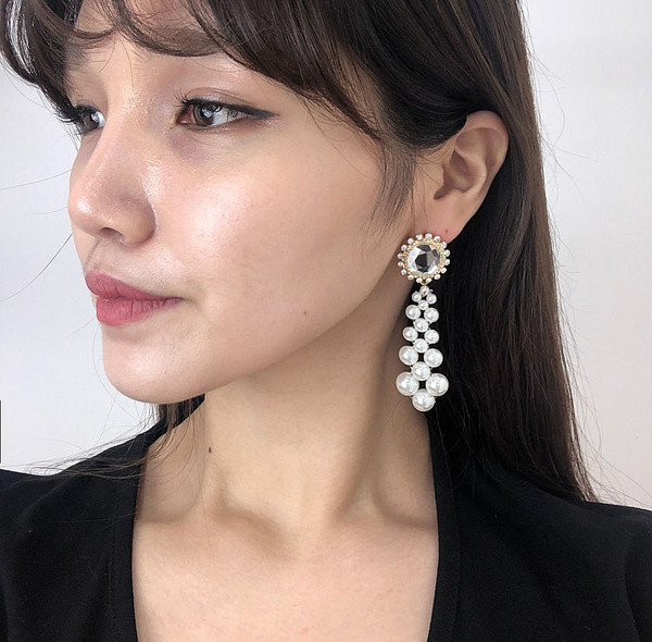 <b><p>fancy stone Cubic Pearl drop rings Std out</p></b><b><p>派手な 原石 キュービック パールドロップイヤリング 説得力の ユニークな 清純な</p></b><br /><br /><p align='center'>