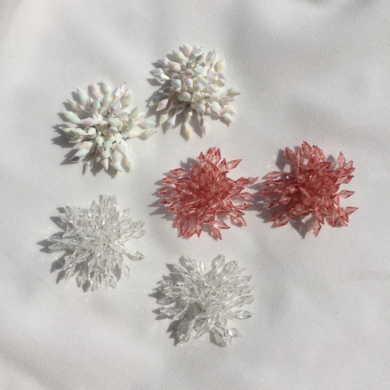 <b><p>Kim Hee Sun and Na Yog Flower earrings Small</p></b><b><p>キム・ヒソン、キム・ナヨンst 花のイヤリング スモールサイズ、 グィチ可能 トーク運転</p></b><br /><br /><p align='center'>