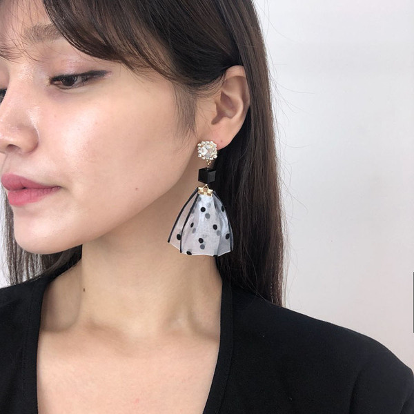 <b><p>cute stone Cubic Dot Ribb Earrings Unique</p></b><b><p>かわいい 原石 キュービック ドットリボンピアス ユニークな アレルギー対策 テンテンイイ</p></b><br /><br /><p align='center'>