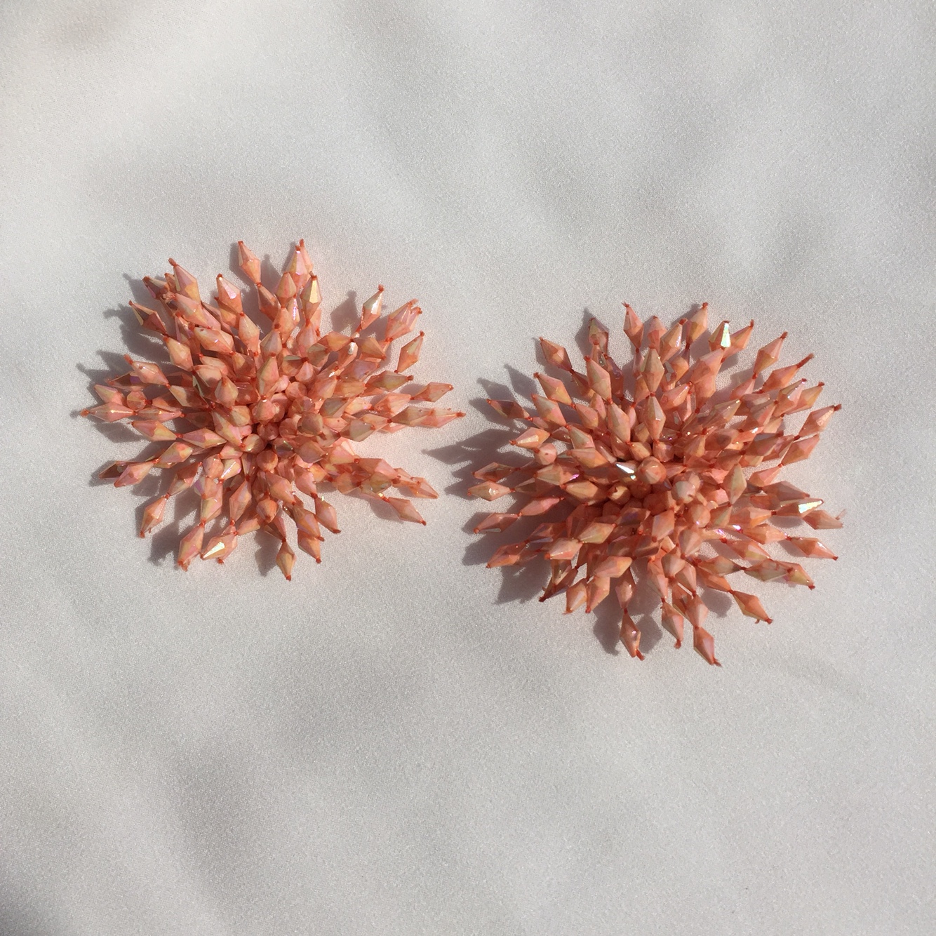 <b><p>Biz flower Kim Hee Sun, Na Yog st earrings</p></b><b><p>ビーズ フラワー キム・ヒソン、 ナヨンstピアス グィチ可能 ボールド 即日発送</p></b><br /><br /><p align='center'>
