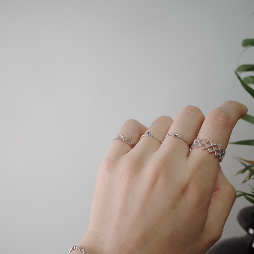 <b><p>cutting Double Stone Comb-shaped SET daily</p></b><b><p>カッティング ダブルストーン ハッチSETリ デイリー セット レイヤ ドゥリン</p></b><br /><br /><p align='center'>