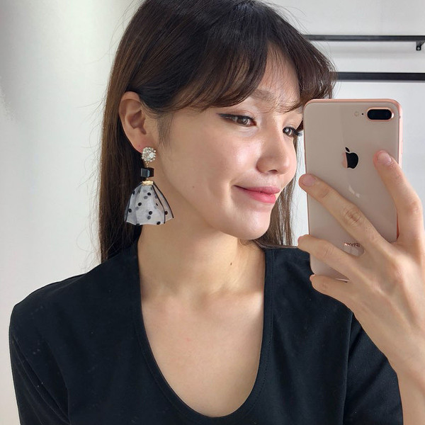 <b><p>cute stone Cubic Dot Ribb Earrings Unique</p></b><b><p>かわいい 原石 キュービック ドットリボンピアス ユニークな アレルギー対策 テンテンイイ</p></b><br /><br /><p align='center'>