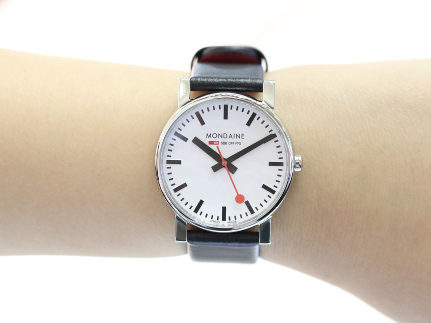 <b><p>Mondaine OFFICIAL SWISS RAILWAYS Women's</p></b><b><p>モンデイン 公式 スイス 鉄道 レディース時計 A658.30300.11SBBK</p></b><br /><br /><p align='center'>