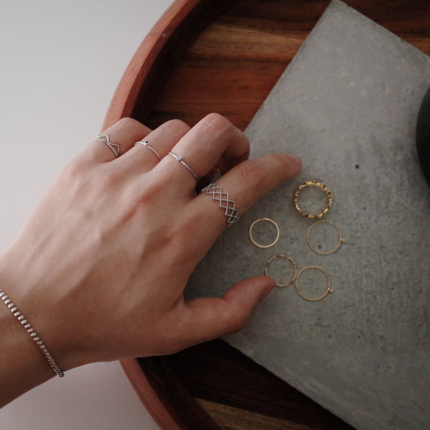 <b><p>cutting Double Stone Comb-shaped SET daily</p></b><b><p>カッティング ダブルストーン ハッチSETリ デイリー セット レイヤ ドゥリン</p></b><br /><br /><p align='center'>