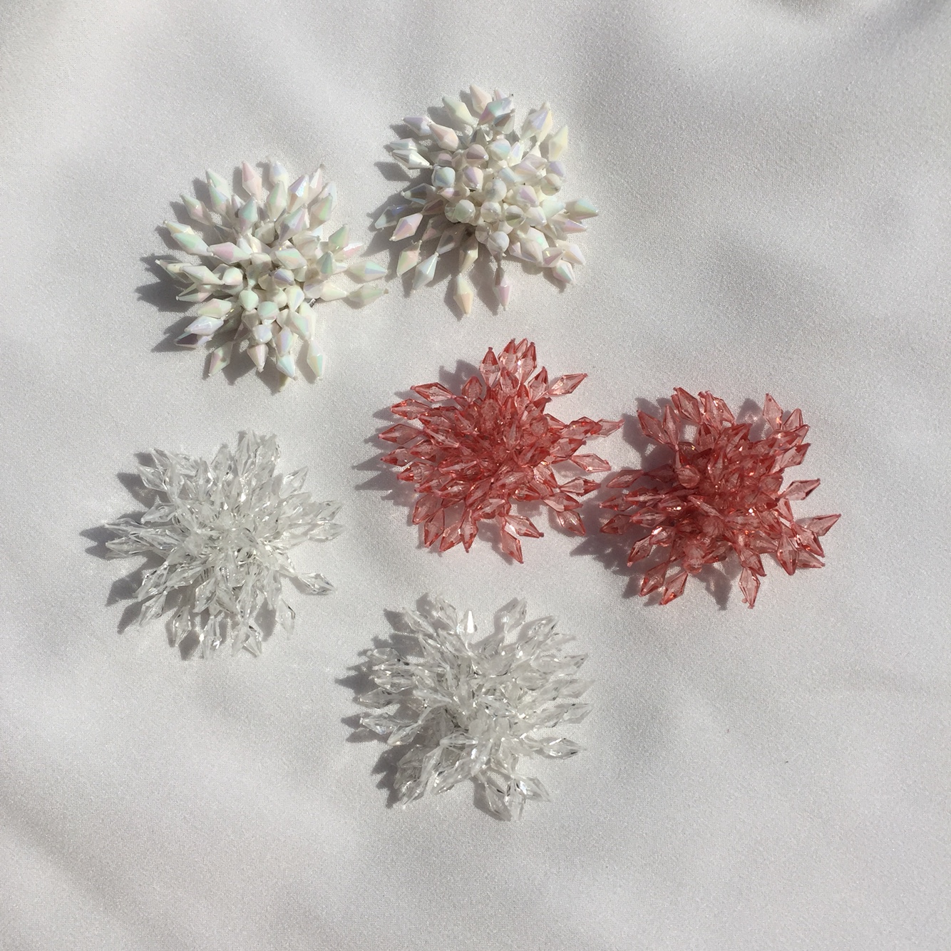 <b><p>Biz flower Kim Hee Sun, Na Yog st earrings</p></b><b><p>ビーズ フラワー キム・ヒソン、 ナヨンstピアス グィチ可能 ボールド 即日発送</p></b><br /><br /><p align='center'>