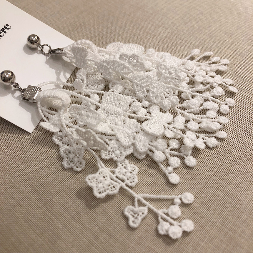 <b><p>Violet race Drop earring c617 ult White Sky</p></b><b><p>バイオレット レース ドロップイヤリング acc617 超 ホワイト ゆらゆら ヨリヨリた</p></b><br /><br /><p align='center'>