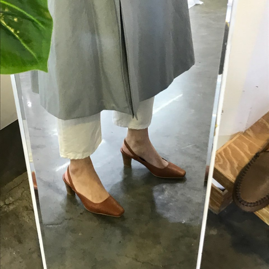 <b><p>Korean daily Each Middle Hl Sling Bag 6cm3059</p></b><b><p>韓国語 デイリー ガクコ ミドルヒール スリングバック6cm3059 ワンピースによく似合う</p></b><br /><br /><p align='center'>