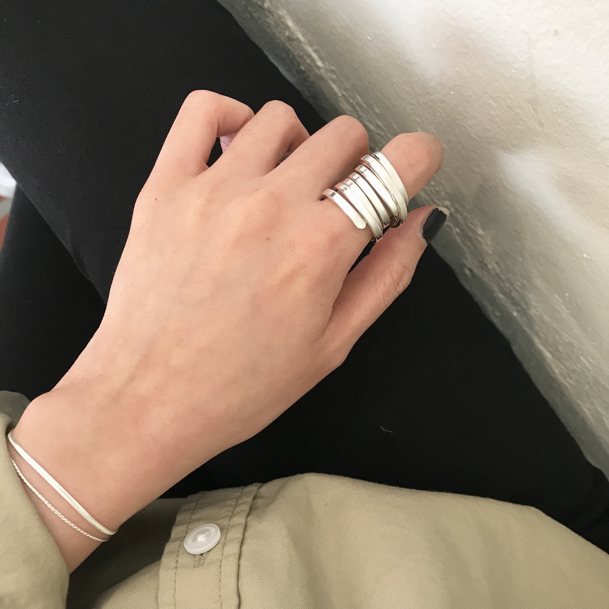 <b><p>Silver 925 day open 8 lines rg kk Tw Index</p></b><b><p>シルバー925 デイリー オープン 8行 リング ねじれ プレッツェル 検知 豪華な</p></b><br /><br /><p align='center'>