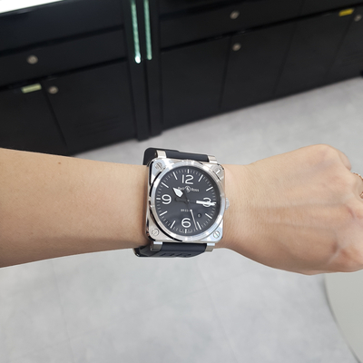 <b><p>Bell &amp Ross BELL ROSS BR 03 92 Ste -BLC-ST</p></b><b><p>ベル＆ロス BR 03 92 鋼 -BLC-ST</p></b><br /><br /><p align='center'>