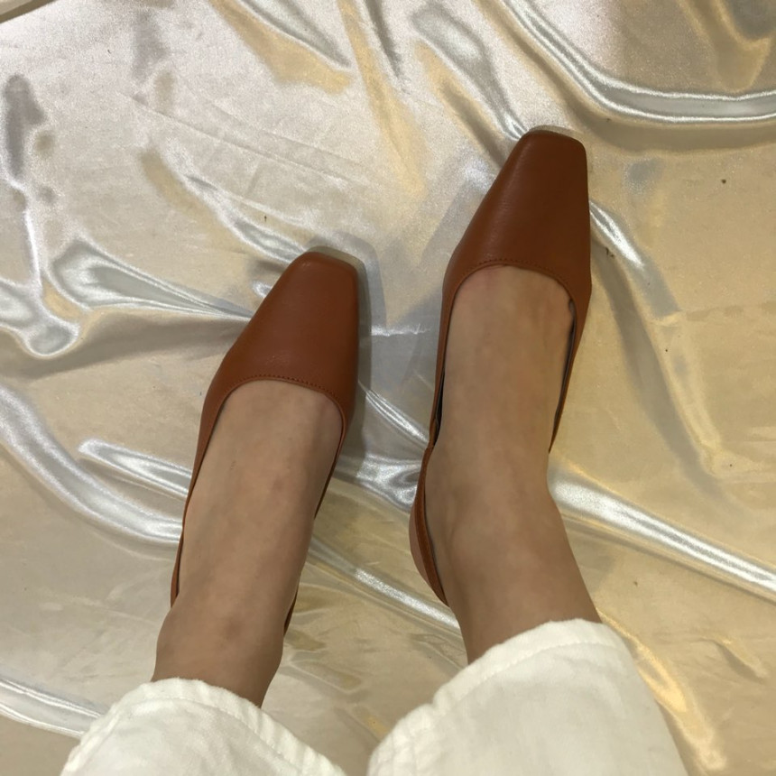 <b><p>Korean daily Each Middle Hl Sling Bag 6cm3059</p></b><b><p>韓国語 デイリー ガクコ ミドルヒール スリングバック6cm3059 ワンピースによく似合う</p></b><br /><br /><p align='center'>