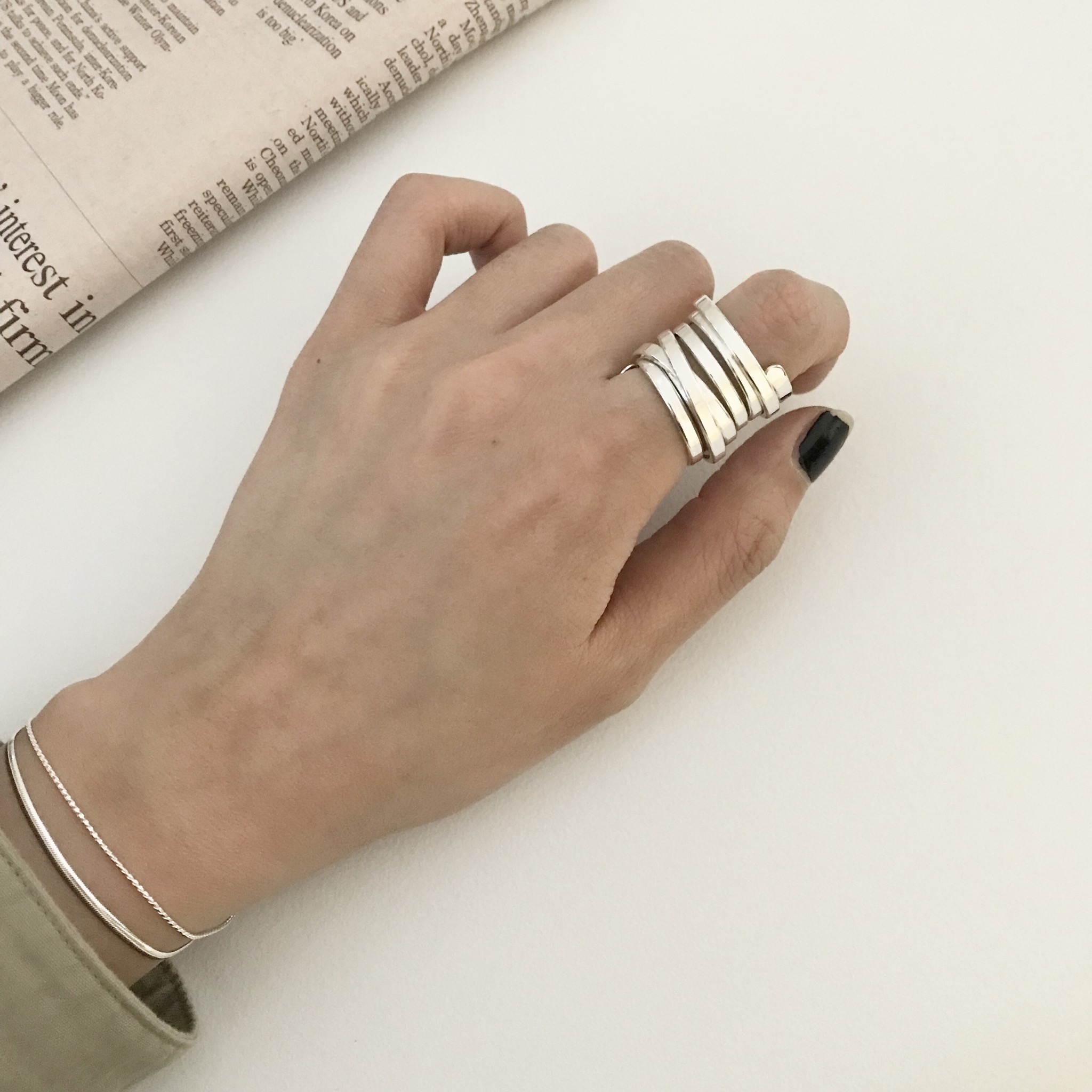 <b><p>Silver 925 day open 8 lines rg kk Tw Index</p></b><b><p>シルバー925 デイリー オープン 8行 リング ねじれ プレッツェル 検知 豪華な</p></b><br /><br /><p align='center'>