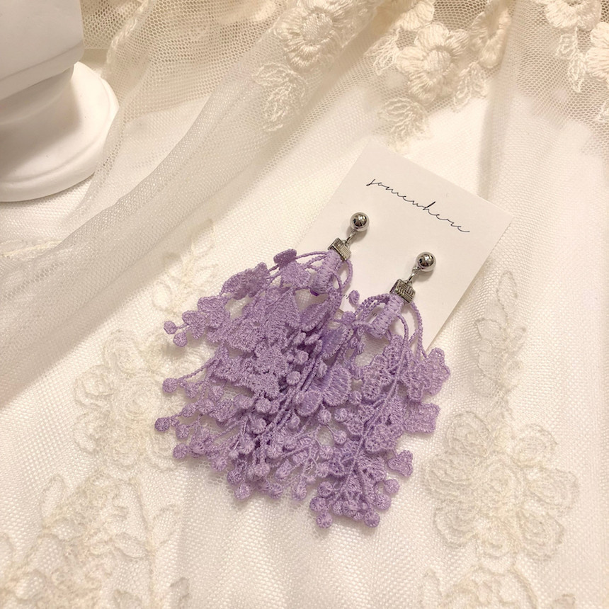 <b><p>Violet race Drop earring c617 ult White Sky</p></b><b><p>バイオレット レース ドロップイヤリング acc617 超 ホワイト ゆらゆら ヨリヨリた</p></b><br /><br /><p align='center'>
