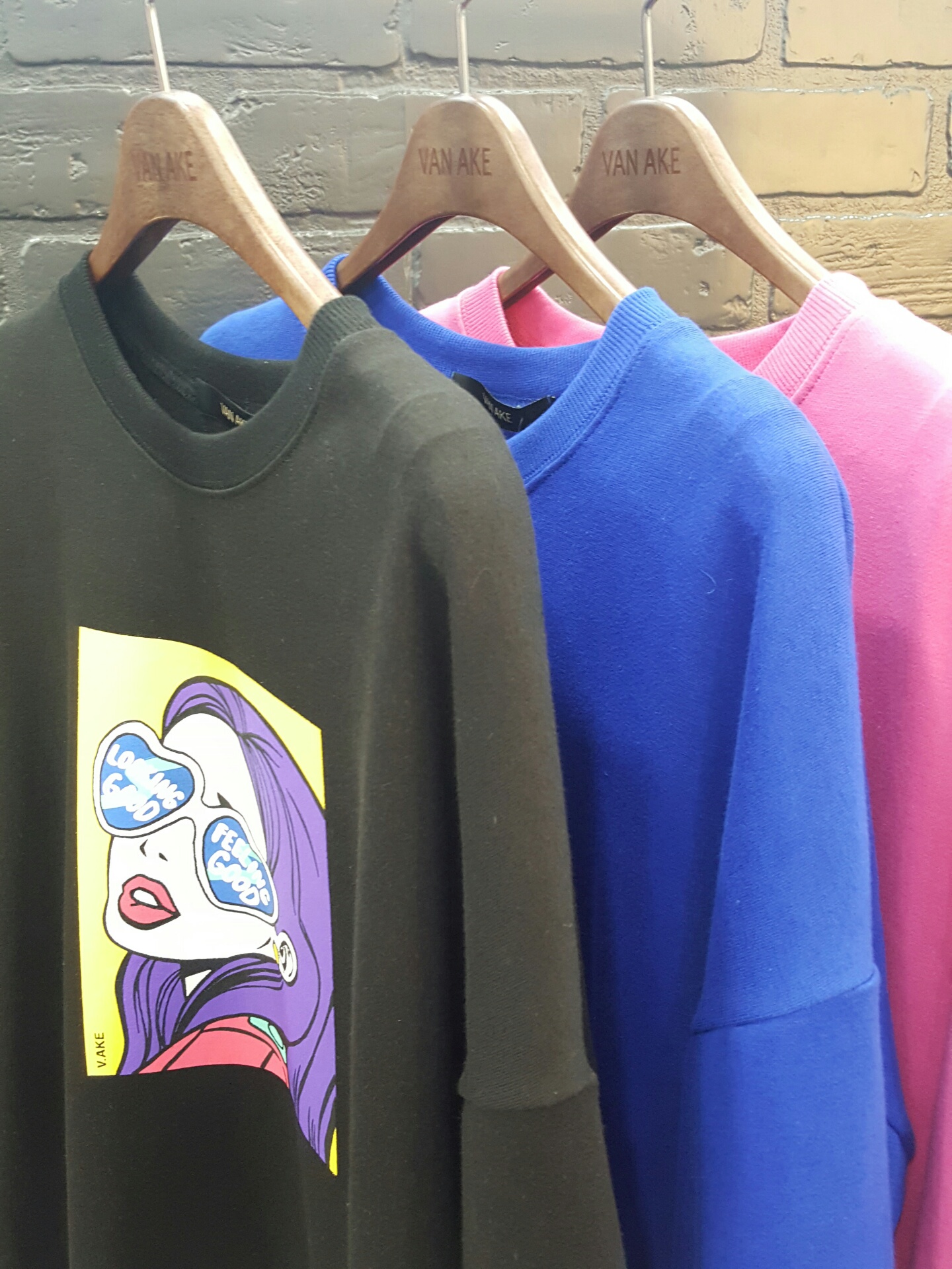 <b><p>Half acne Shirt Polo VA84THQ308Z Layered</p></b><b><p>半エイク ソングルTシャツVA84THQ308Z 重ね着ロ キャラクターティー スタイリッシュルック</p></b><br /><br /><p align='center'>