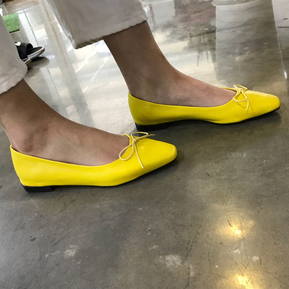 <b><p>Korean ribbon Flat Shoes 10 cols 3212 Well-dssed</p></b><b><p>韓国語 リボン フラットシューズ 10カラー3212 ワンピースによく似合う 様々な演出気取っ</p></b><br /><br /><p align='center'>