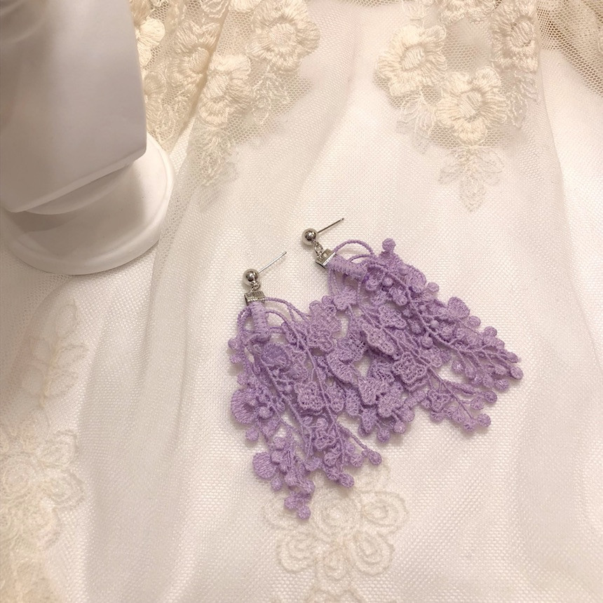<b><p>Violet race Drop earring c617 ult White Sky</p></b><b><p>バイオレット レース ドロップイヤリング acc617 超 ホワイト ゆらゆら ヨリヨリた</p></b><br /><br /><p align='center'>