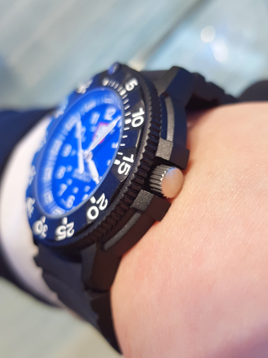 <b><p>Luminox Gallery Auck SEA XS.3003 Bouncg Sporty</p></b><b><p>ルミノックス ギャラリーオクロ 海 XS.3003 弾ける スポーティ時計 カジュアルな</p></b><br /><br /><p align='center'>
