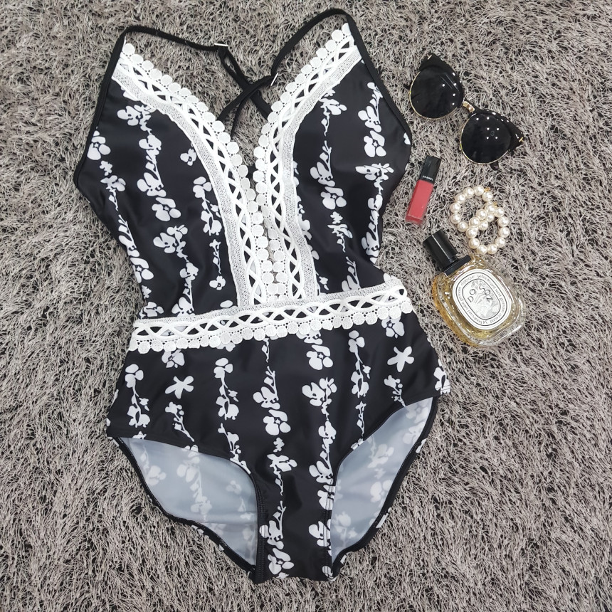 <b><p>embroidery Monoki Sexy Ray Beachwear Summ</p></b><b><p>刺繍 モノキニ セクシーな非ビーチウェア 夏バカンスルック ハワイアタイル ほのかには</p></b><br /><br /><p align='center'>