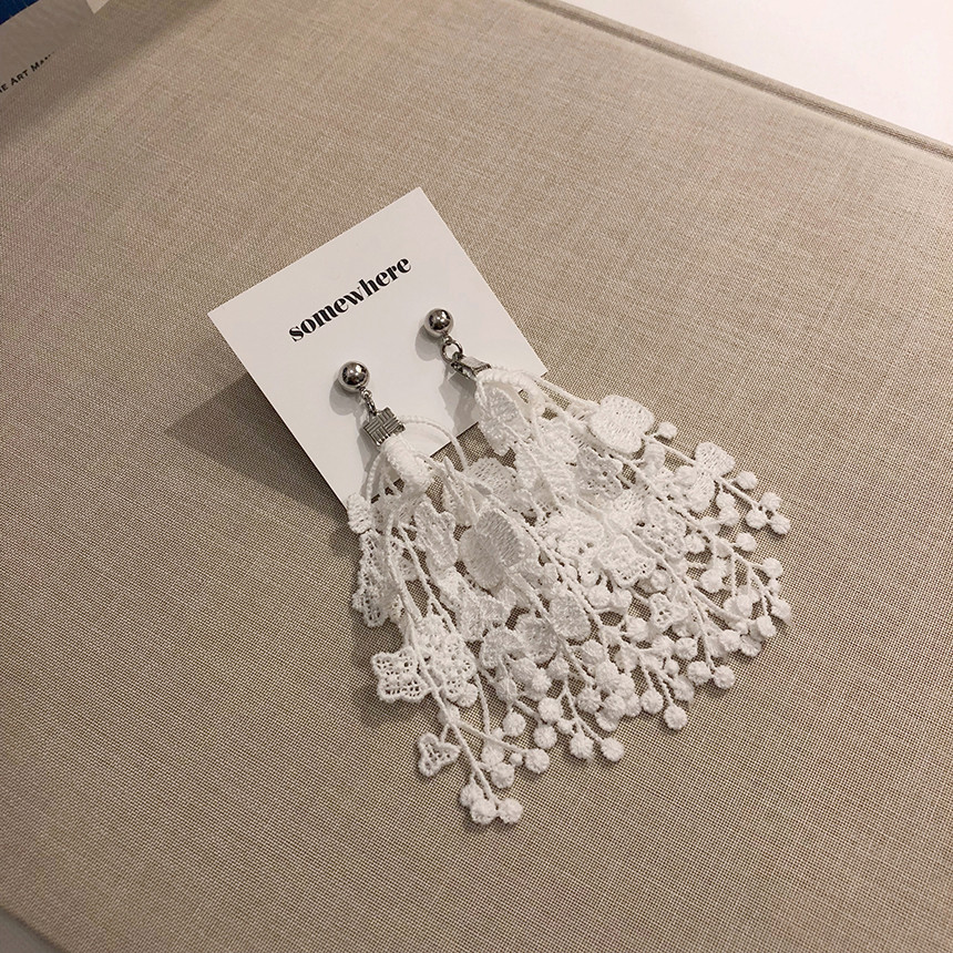 <b><p>Violet race Drop earring c617 ult White Sky</p></b><b><p>バイオレット レース ドロップイヤリング acc617 超 ホワイト ゆらゆら ヨリヨリた</p></b><br /><br /><p align='center'>