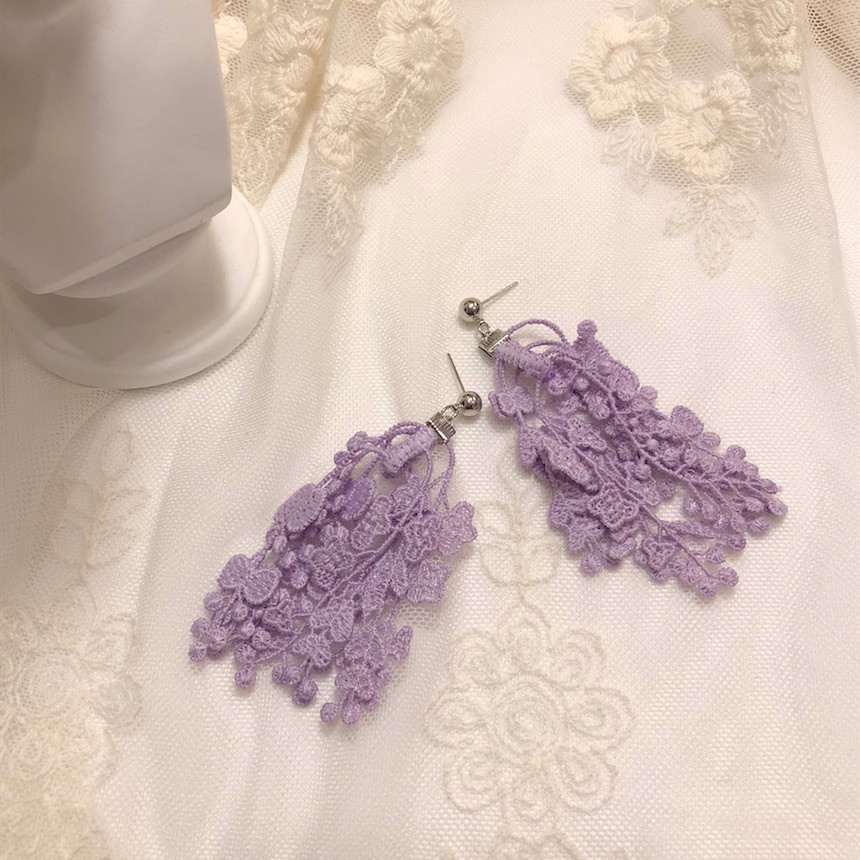 <b><p>Violet race Drop earring c617 ult White Sky</p></b><b><p>バイオレット レース ドロップイヤリング acc617 超 ホワイト ゆらゆら ヨリヨリた</p></b><br /><br /><p align='center'>