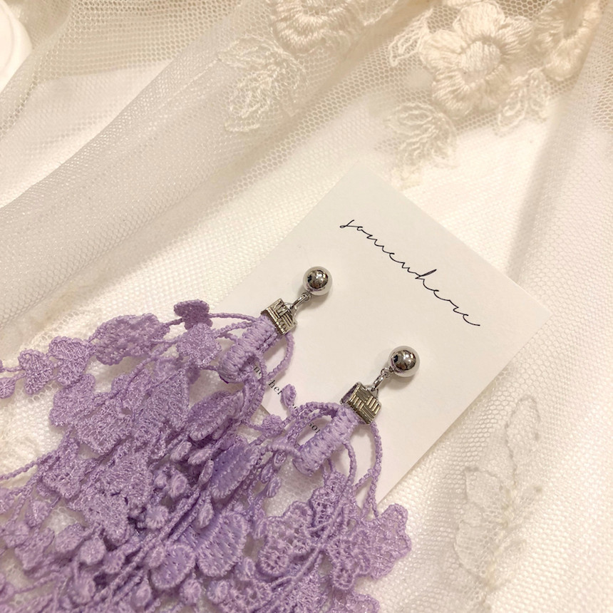 <b><p>Violet race Drop earring c617 ult White Sky</p></b><b><p>バイオレット レース ドロップイヤリング acc617 超 ホワイト ゆらゆら ヨリヨリた</p></b><br /><br /><p align='center'>