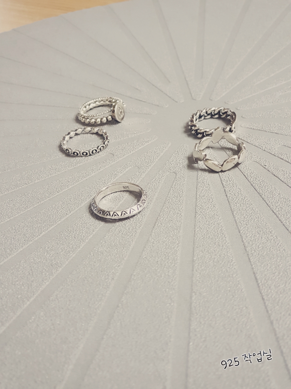 <b><p>&amp Double ring Silver 925 feme unique cpl</p></b><b><p>＆二行リング シルバー925 女性らしい 特異な 銀の指輪カップ 友情 重ね着 結婚式ルック</p></b><br /><br /><p align='center'>