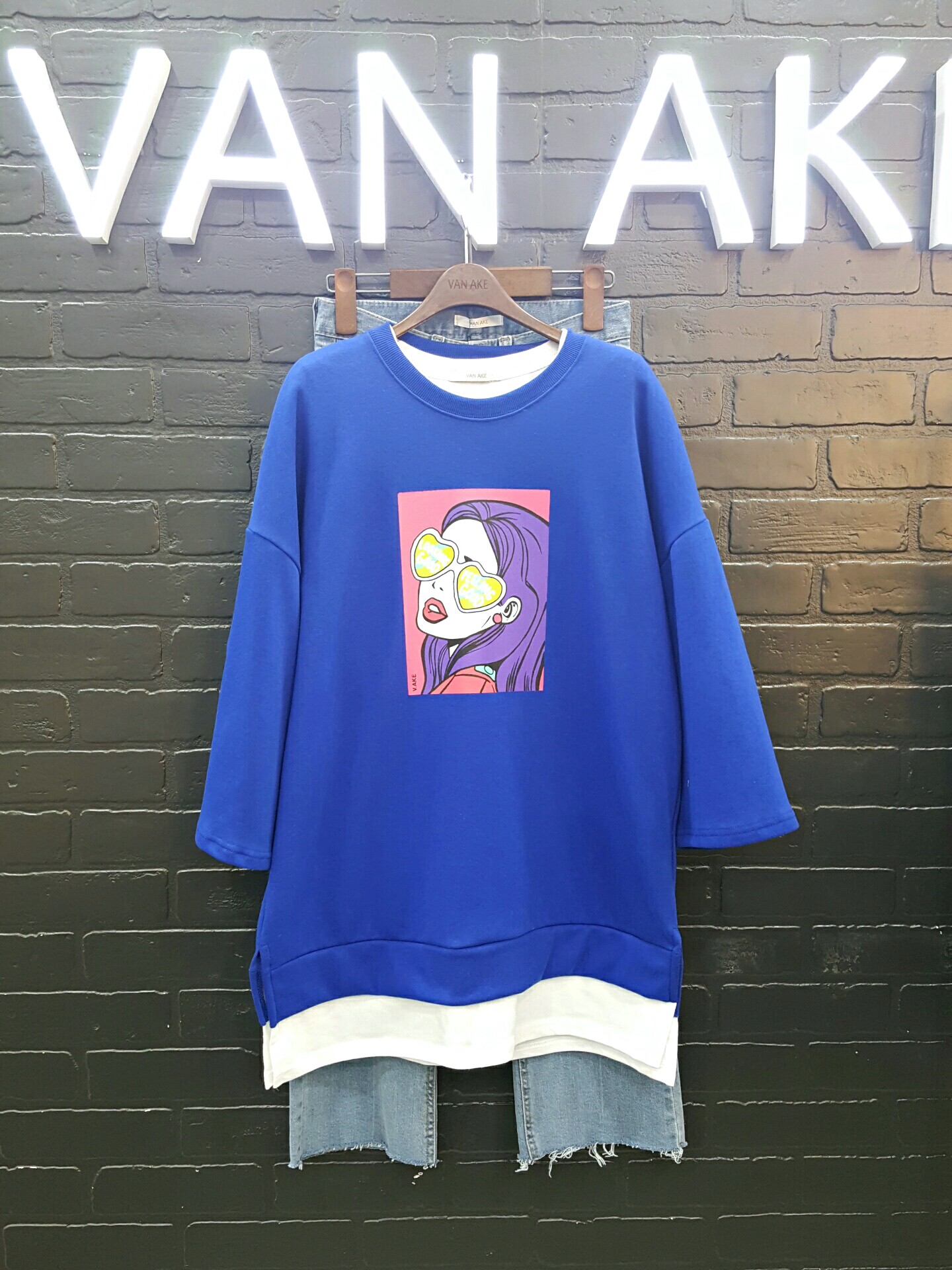 <b><p>Half acne Shirt Polo VA84THQ308Z Layered</p></b><b><p>半エイク ソングルTシャツVA84THQ308Z 重ね着ロ キャラクターティー スタイリッシュルック</p></b><br /><br /><p align='center'>