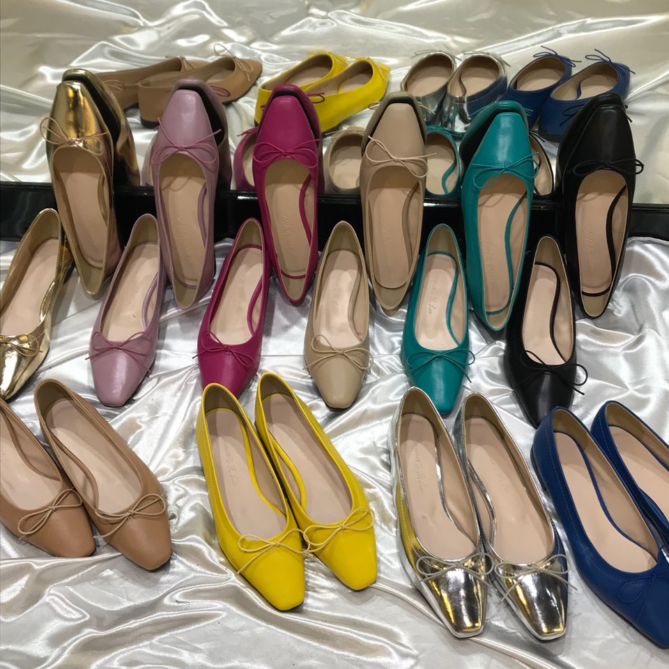 <b><p>Korean ribbon Flat Shoes 10 cols 3212 Well-dssed</p></b><b><p>韓国語 リボン フラットシューズ 10カラー3212 ワンピースによく似合う 様々な演出気取っ</p></b><br /><br /><p align='center'>