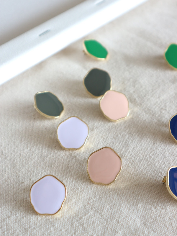 <b><p>8col spring Epoch gd Ear Office look Sense</p></b><b><p>8col 春 エポック金工 イヤリングh オフィスル センスのあるコーディネート</p></b><br /><br /><p align='center'>