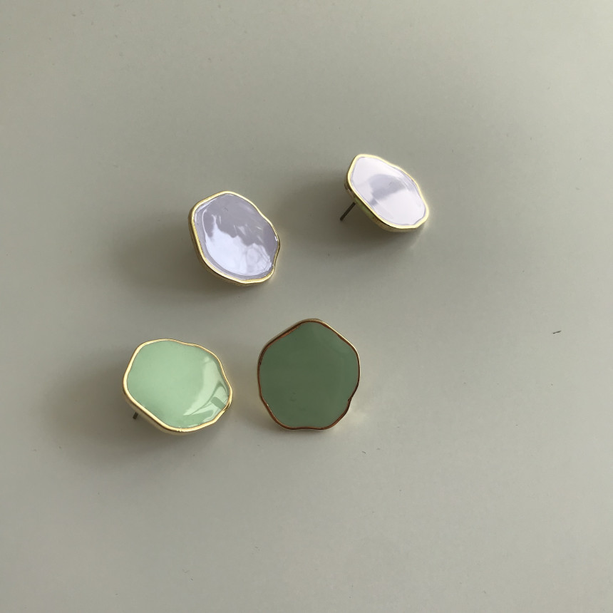 <b><p>Pastel earrings Viously coordad Colful design</p></b><b><p>パステルイヤリング 多様なコーディネートする カラフルなデザイン かわいいアクセサリー</p></b><br /><br /><p align='center'>