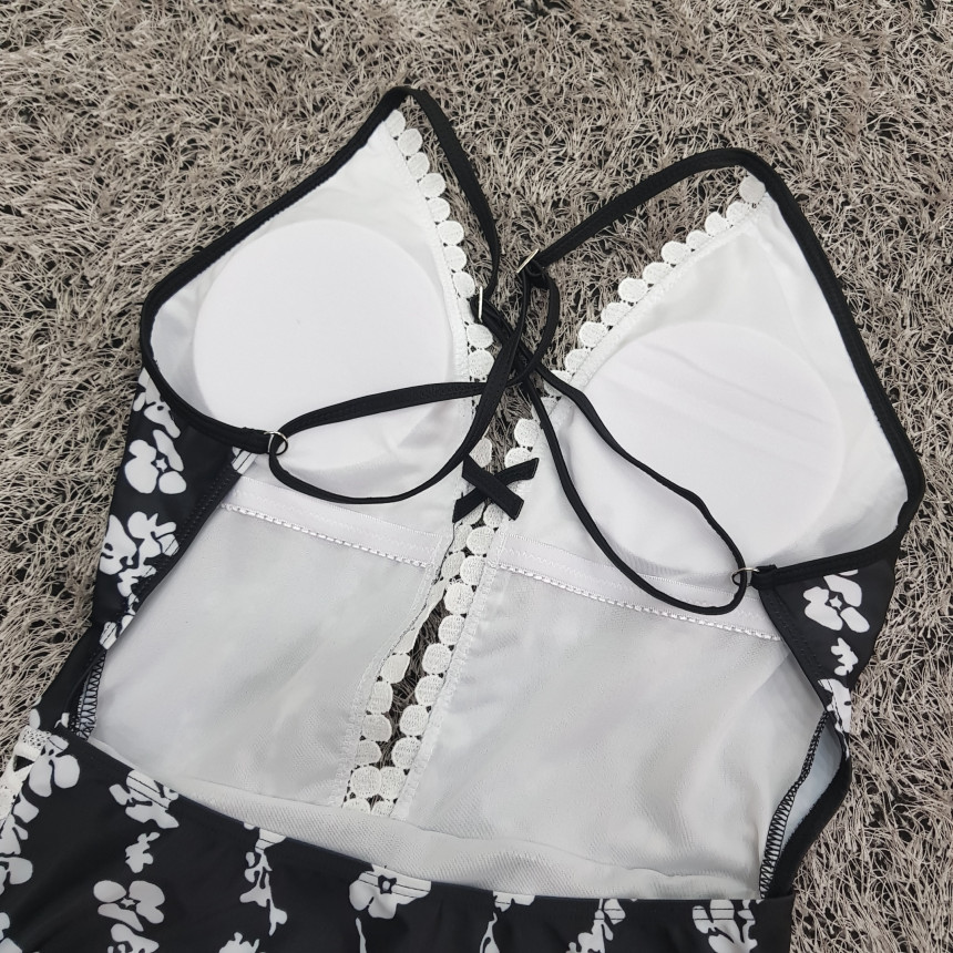 <b><p>embroidery Monoki Sexy Ray Beachwear Summ</p></b><b><p>刺繍 モノキニ セクシーな非ビーチウェア 夏バカンスルック ハワイアタイル ほのかには</p></b><br /><br /><p align='center'>