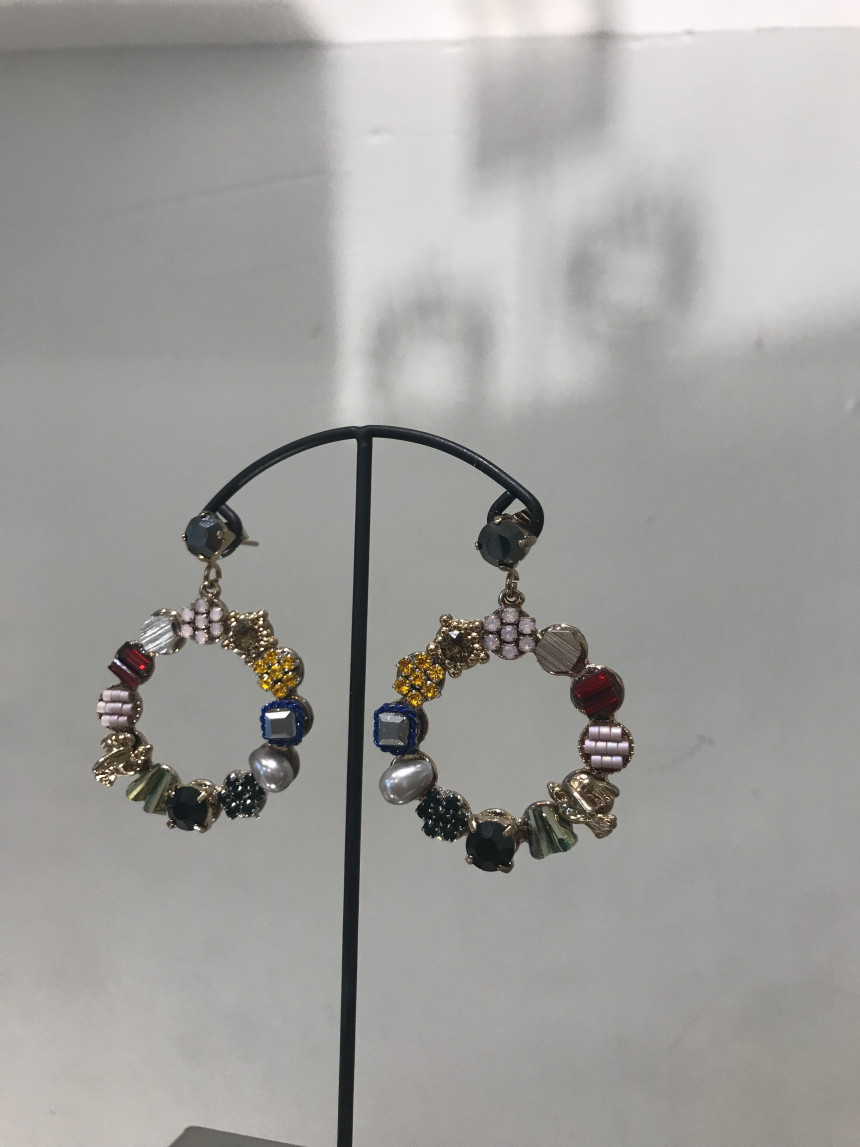 <b><p>Queen Bird rring Handmate Uniq Good-look</p></b><b><p>クイーンバード イヤリング ハンドメイト ユニー お好みの良い女性の 萌えアイテム</p></b><br /><br /><p align='center'>