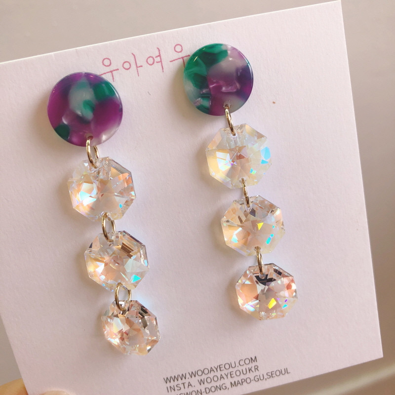<b><p>celluloid Swaow Drop Earrings Lo Goddess</p></b><b><p>セルロイド スワロー ドロップイヤリング ロが 女神コーディネート ブブ ユニークなデザイン</p></b><br /><br /><p align='center'>