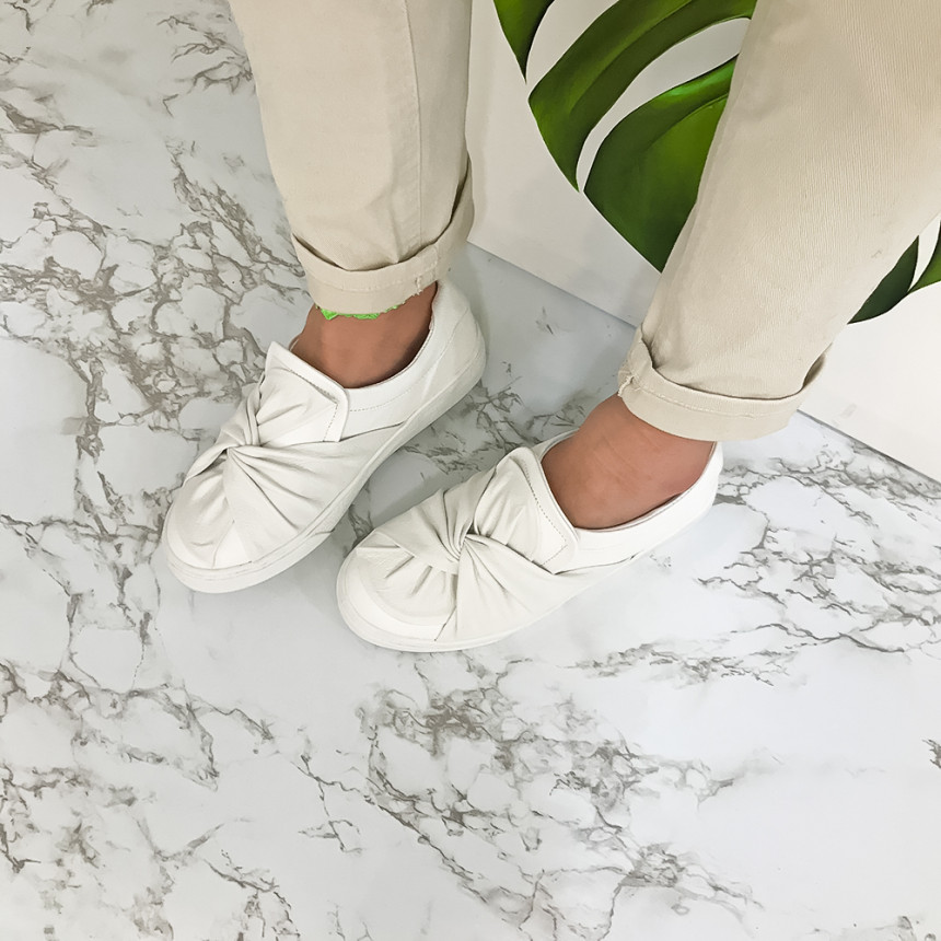 <b><p>Mourning Kore Latex cushion knot Slip- Women's</p></b><b><p>無排 韓国語 ラテックス クッション 結び目 スリップオン レディースカジュアルスニーカー</p></b><br /><br /><p align='center'>