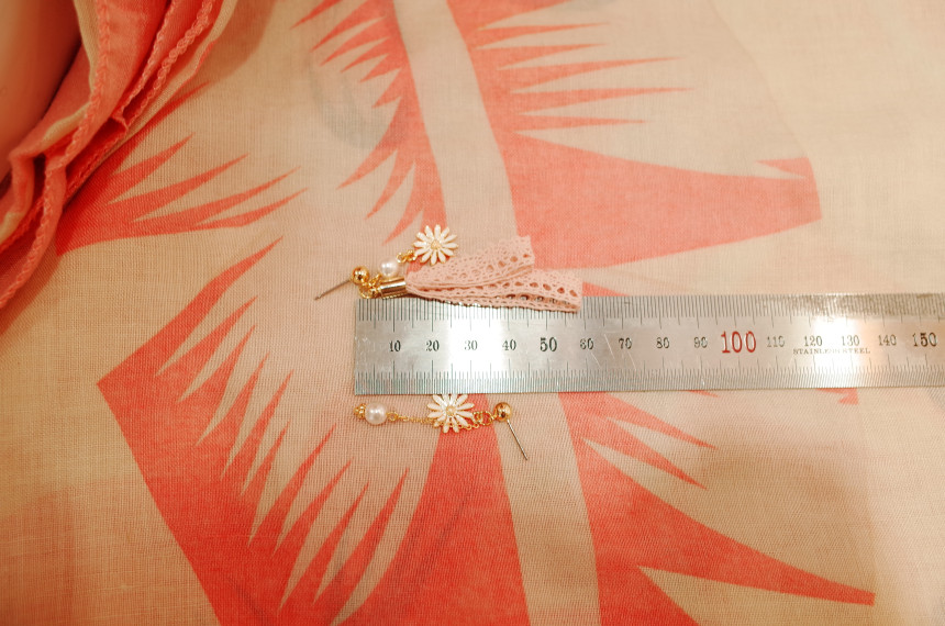 <b><p>daisy race Unknown earring</p></b><b><p>デイジー レース オンバル イヤリング</p></b><br /><br /><p align='center'>