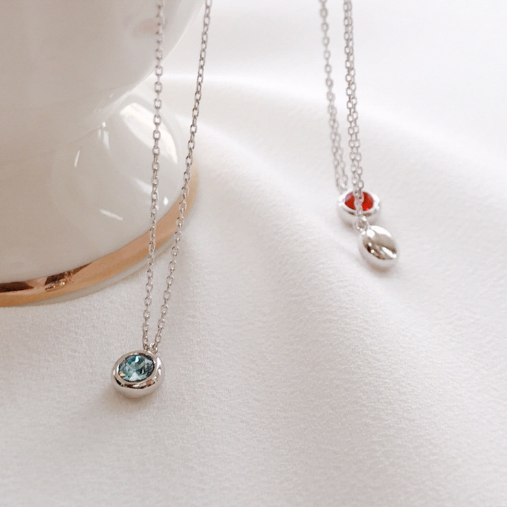 <b><p>Birthstone 925 silver Cubic Drop cklace day</p></b><b><p>誕生石 925 キュービック ドロップ ネレス デイリー 星座 ジュエ 友情 原石</p></b><br /><br /><p align='center'>