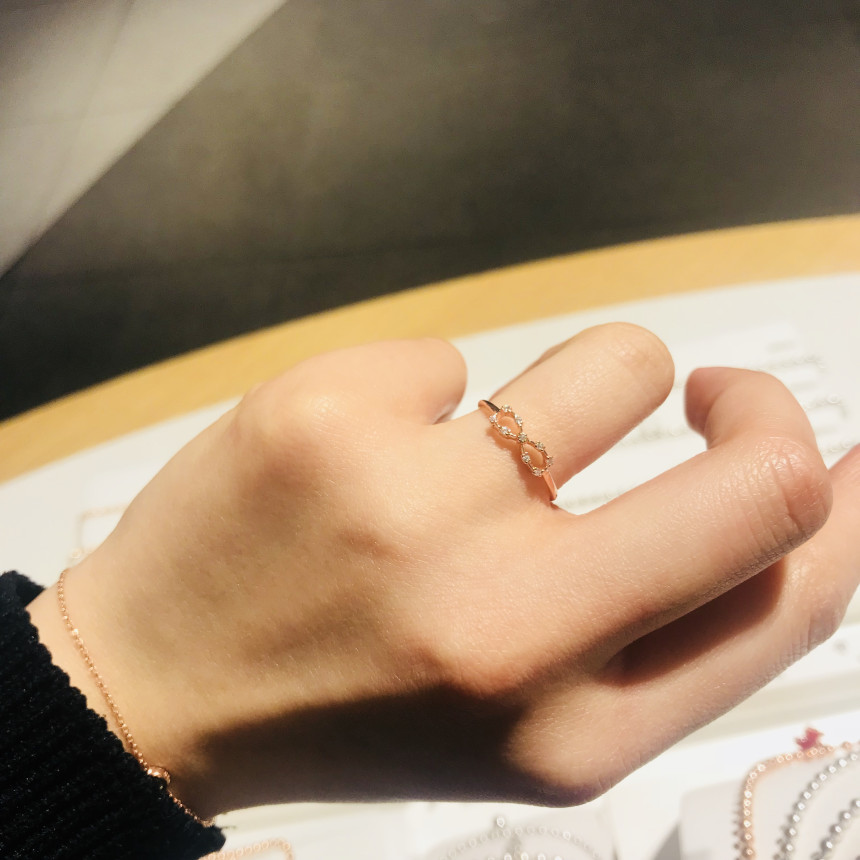 <b><p>Agata AGATHA ETERNITY ring 2240228_313</p></b><b><p>アガタ 永遠 リング 2240228_313</p></b><br /><br /><p align='center'>