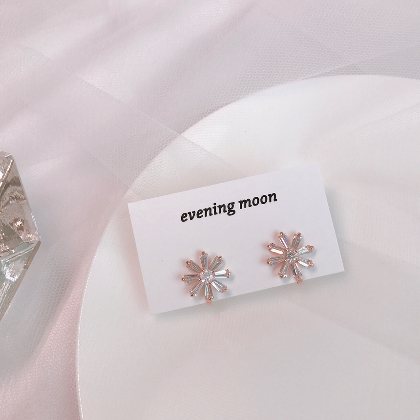 <b><p>spring Tianan Threaded Ear Flower rs Rose</p></b><b><p>春 天私 ねじ グィチ 花のイヤリング ローズゴールド クリップ型 ノンピアス きれいな</p></b><br /><br /><p align='center'>