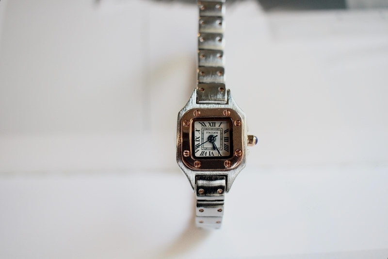 <b><p>Minimal edge Won Met watch fee 20's Ref</p></b><b><p>ミニマル エッジ 女性 メタル時計 20代 洗練された すっきりとした カジュアル</p></b><br /><br /><p align='center'>