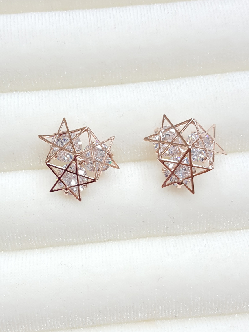 <b><p>Shoot star ering Cl Glitt Sp Crdation 2017</p></b><b><p>星を射る イヤリング 素敵な 輝く 2017春のコーディネート 華やかなカラー キュービックブブ</p></b><br /><br /><p align='center'>