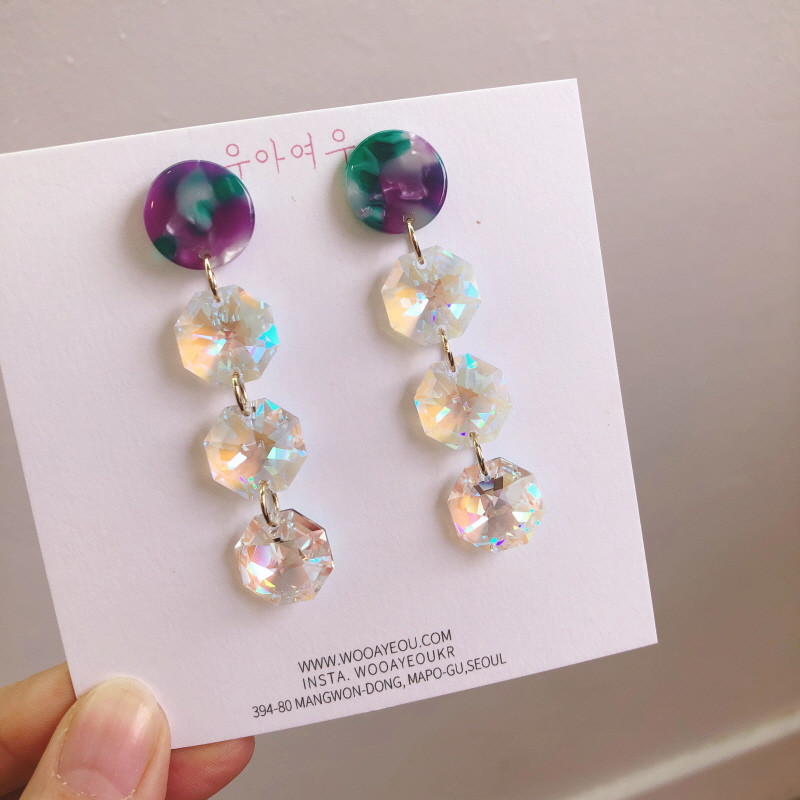 <b><p>celluloid Swaow Drop Earrings Lo Goddess</p></b><b><p>セルロイド スワロー ドロップイヤリング ロが 女神コーディネート ブブ ユニークなデザイン</p></b><br /><br /><p align='center'>