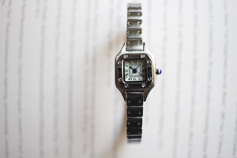 <b><p>Minimal edge Won Met watch fee 20's Ref</p></b><b><p>ミニマル エッジ 女性 メタル時計 20代 洗練された すっきりとした カジュアル</p></b><br /><br /><p align='center'>