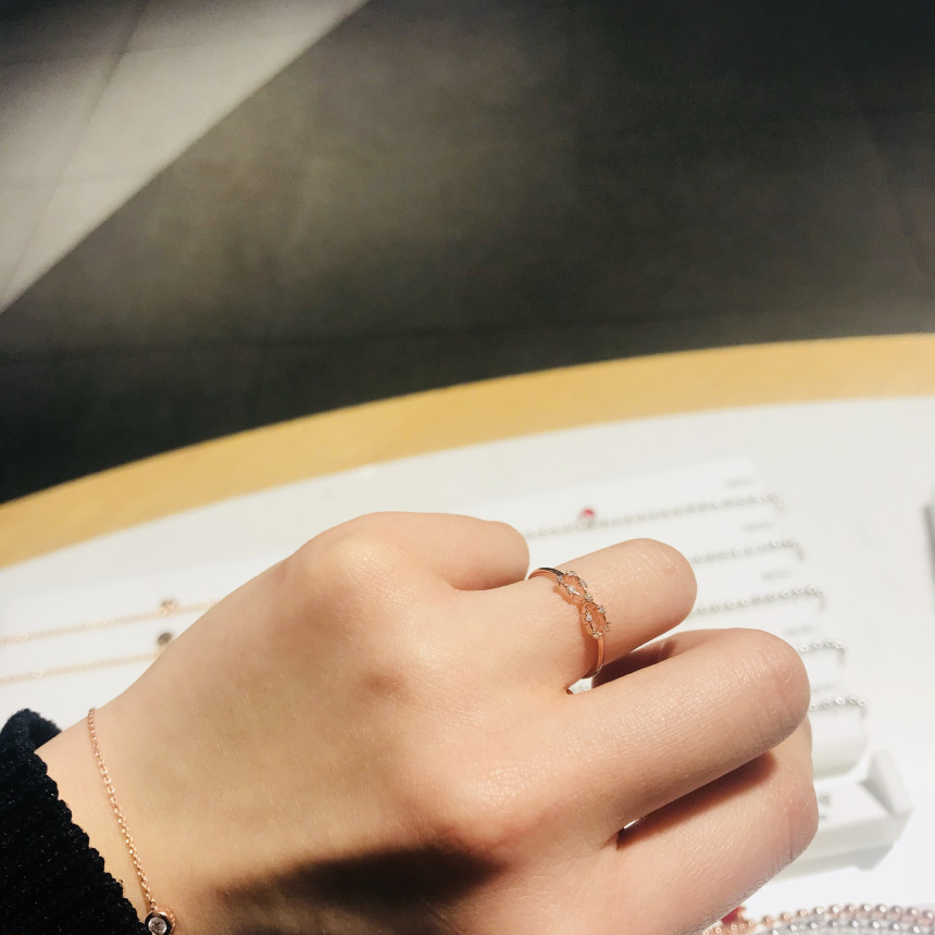 <b><p>Agata AGATHA ETERNITY ring 2240228_313</p></b><b><p>アガタ 永遠 リング 2240228_313</p></b><br /><br /><p align='center'>